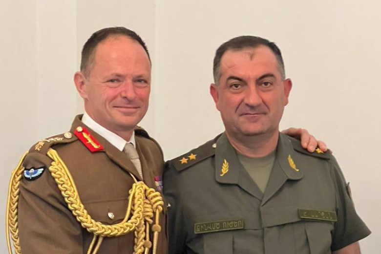 Роланд Волкер и Эдвард Асрян