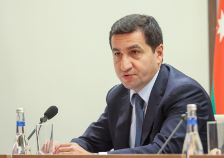 В Баку назвали Россию важной платформой для переговоров  