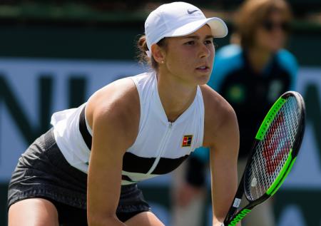 Вихлянцева обыграла Гаврилову и вышла в четвертьфинал на турнире WTA