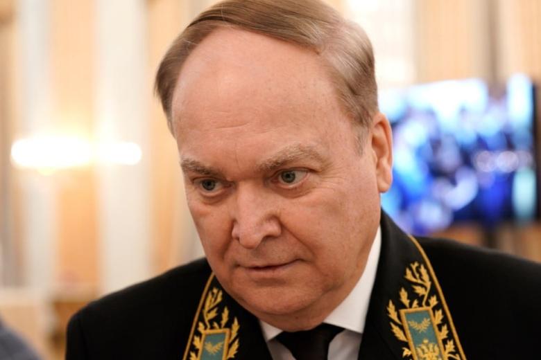 Анатолий Антонов