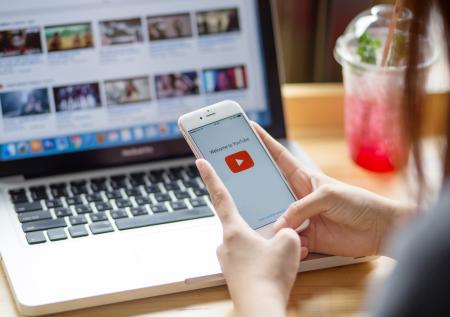 Глава «Газпром-медиа» заявил об угрозе блокировки YouTube