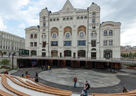 Новые зоны отдыха для москвичей обустроили в центре столицы
