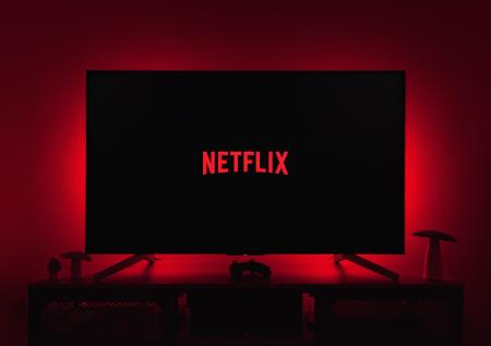 Юрист рассказал, имеет ли смысл коллективный иск в адрес Netflix