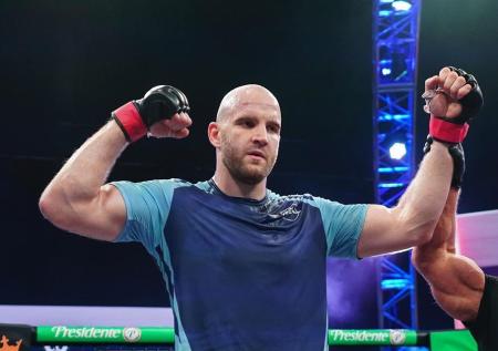Денис Гольцов не смог пробиться в финал Гран-при PFL