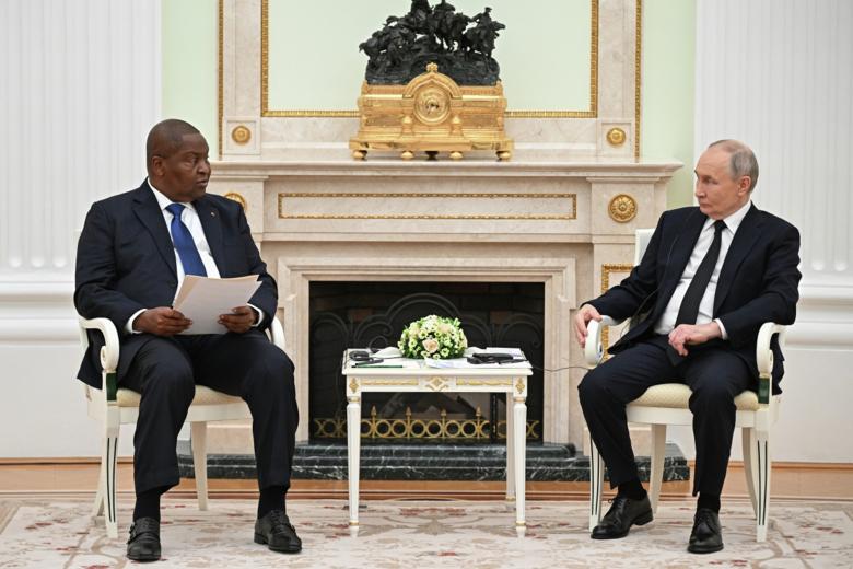 Владимир Путин с Фостен-Арканжем Туадерой