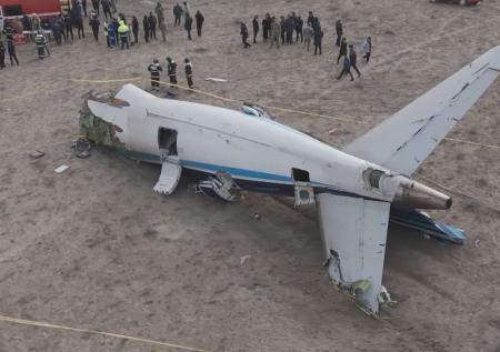 Лавров: расшифровка черных ящиков самолета AZAL не подтверждает выводов СМИ