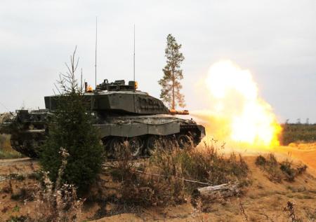 Лондон раскрыл военную тайну. Зачем британцы травят ВСУ асбестом