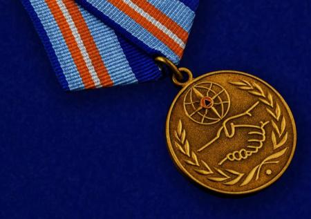 Ростовчан наградили за спасение детей из пожара