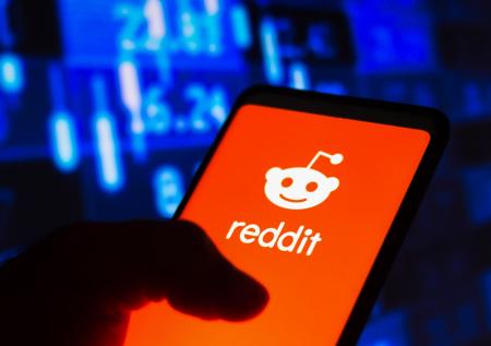 Reddit бросит вызов Facebook на бирже