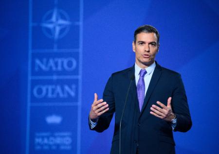 Премьер Испании: страны НАТО послали Путину сигнал «ты не победишь»