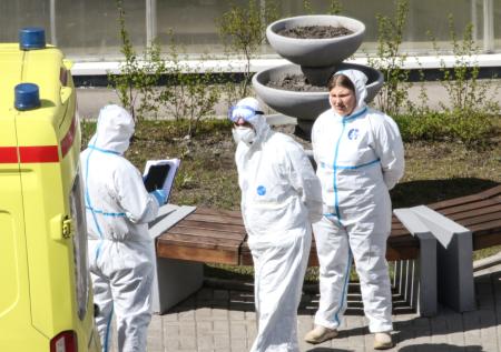 Попова заявила об уникальности ситуации с COVID-19 в России