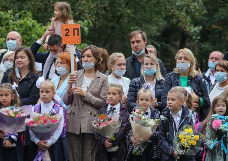 Национальный родительский комитет оценил идею об исполнении гимна в школах