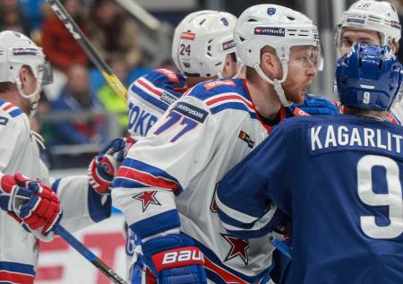 Кагарлицкий не полетит на Кубок Карьяла в составе сборной России по хоккею