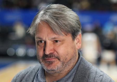 «Люди под наркотой»: кто напал с ножом на Евсеева, что с тренером