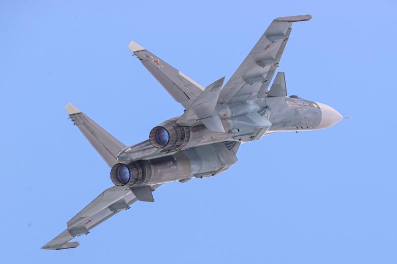 Истребитель Су-30