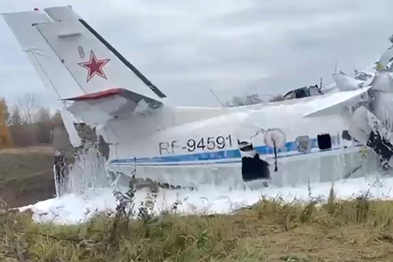 На месте падения самолёта L-410