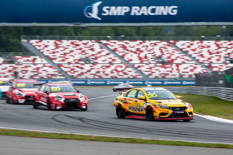 Гоночные выходные на Moscow Raceway