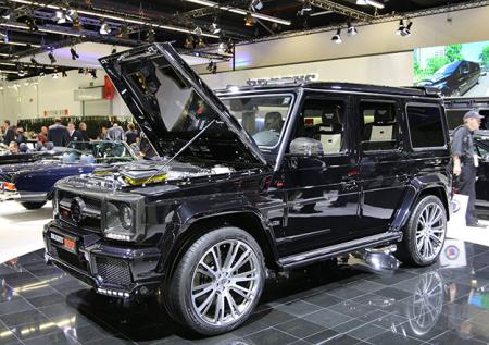 Проигравший спор москвич сбросил Gelandewagen с вертолёта