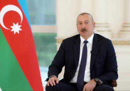 Алиев: Армения продолжает провокации на границе с Азербайджаном