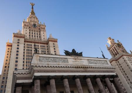 Отец девятилетней студентки МГУ попросит ускорить её обучение