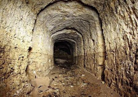 Таинственные туннели обнаружили под 500-летним домом в Великобритании