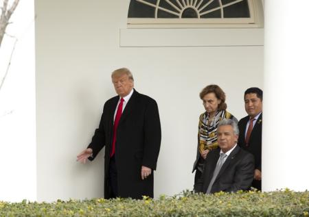 Трамп и Блумберг поругались в соцсетях