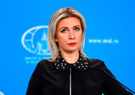 Захарова показала фото Лаврова перед «Скорбящей матерью» в Самарканде