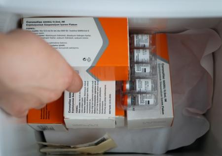 Японцы: у китайской вакцины от Sinovac выявлена серьёзная «побочка»