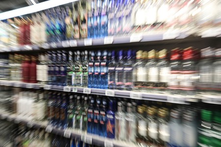В России предлагают запретить алкоголикам занимать руководящие должности