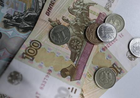 Россиянам предложат заплатить за вывоз из-за границы