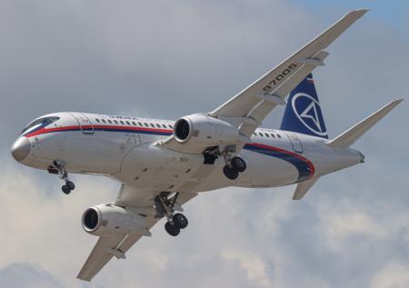 Минпромторг: в России нет дефицита запчастей для Sukhoi Superjet