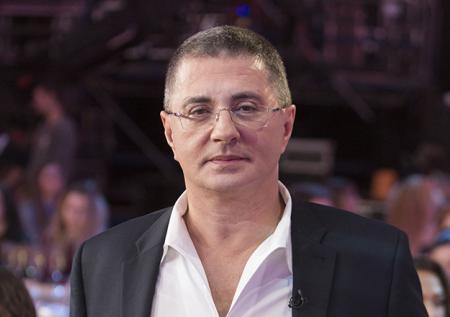 Мясников назвал способы восполнения дефицита витамина D