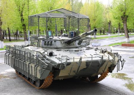 Новая БМД-4: в чем плюсы машины десанта с заводским антидроновым обвесом
