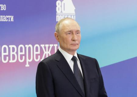 Путин назвал стоящие перед Россией задачи в Арктике