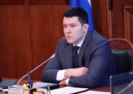 Алиханов назвал игрой на нервах отказ Литвы принимать оплату за транзит 