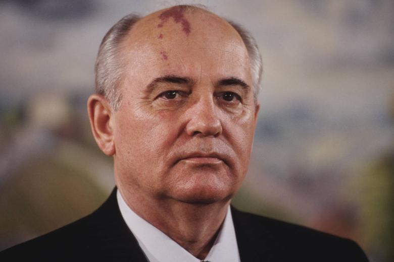 Михаил Горбачев