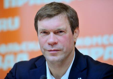 «Самое малое, о чем могу жалеть»: Олег Царев о лишении госнаград Украины
