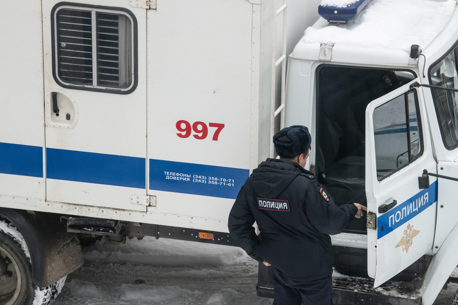 Насиловали шваброй, «связали» с ИГИЛ: россиянин обвинил силовиков в пытках