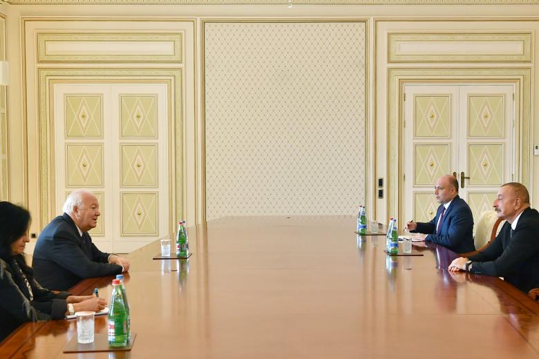 Президент Азербайджанской Республики Ильхам Алиев принял верховного представителя Альянса цивилизаций ООН Мигеля Анхеля Моратиноса