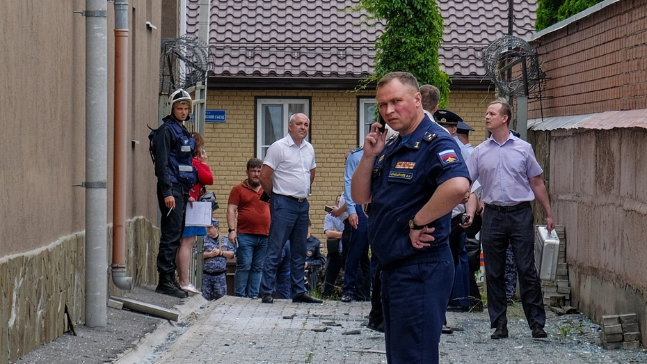 Дрон со взрывчаткой влетел в жилой дом в Воронеже