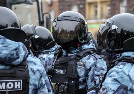 Краснов: прозападные силы могут готовить в России столкновения с полицией