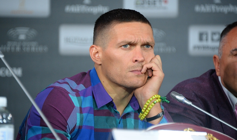 Боксёр Александр Усик