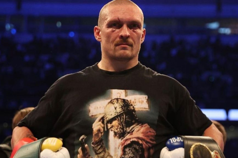 Александр Усик