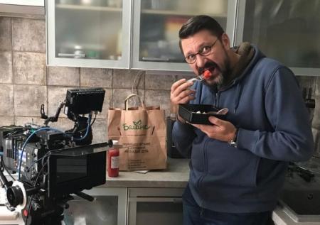 Актёр Логинов рассказал о детстве в Кемерово и личной жизни