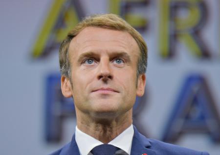 Посол подальше: зачем Макрон зачищает МИД Франции