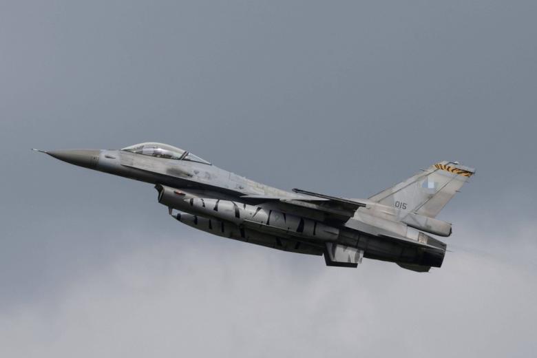 F-16