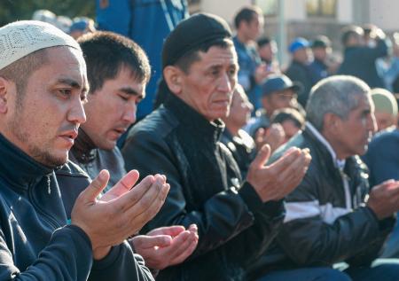 Жителям туркменского города запретили резать баранов