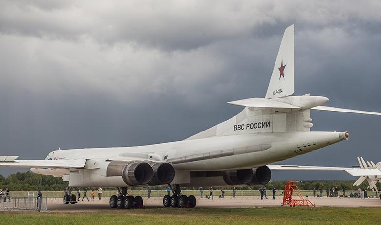 Ту-160