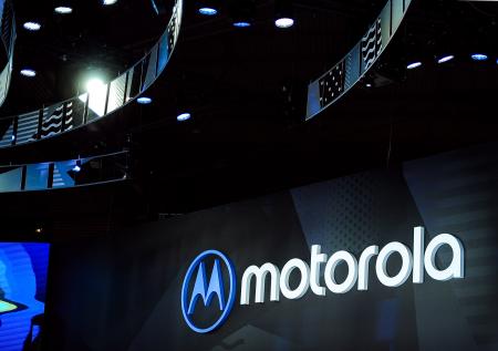 Изображения складного Moto RAZR (2019) появились в Сети
