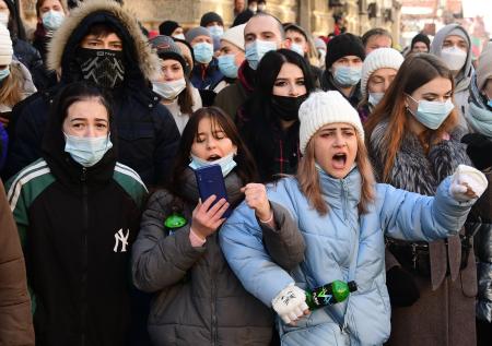 Общественник сравнила призыв детей на митинги с фашизмом